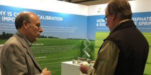 Barry Langdon talking to crop nutrition specialists at LAMMA2020